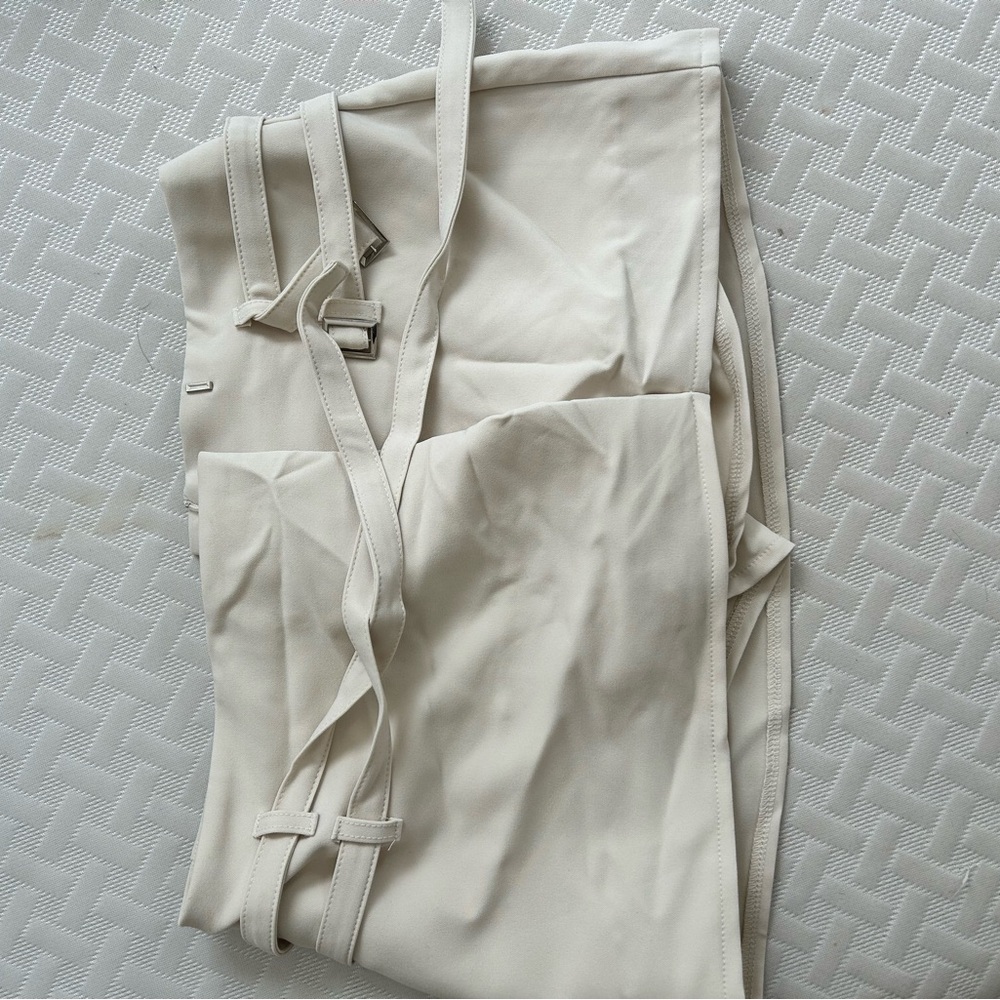 Edikted Cream Skirt(Skort)